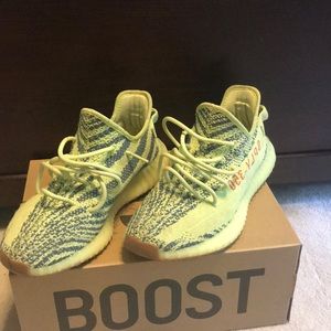 Yezzy boost 350 V2 Semi frozen yellow